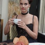 Sara Sampaio Instagram - Hot chocolate anyone?