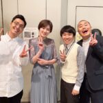 Sara Takatsuki Instagram - 屋台崩しをまさか経験できる日がくるとは思ってもいなかった😳 記念すべきオープニングコントに参加できて光栄です。コント収録直後に撮影した大好きなハナコさんとの写真です！🥺 @hanaco_official @atarashiikagi #新番組 #新しいカギ #フジテレビ #ハナコ #高月彩良