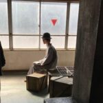 Sara Takatsuki Instagram - 「Thisisaお感情博士！」のコンセプトフォトブックの方で撮影して頂いた時の写真がとっても素敵で、衣装もメイクも空間も無機質な感じが好きでした。カメラマンさんの @tommystargram さんは 「雨の塔」の時もお世話になった方で、富田さんの写真には毎度ハッとさせられる美しさに釘付けになります。また撮ってもらいたいな🥺 #お感情博士2021 #コンセプトフォトブック