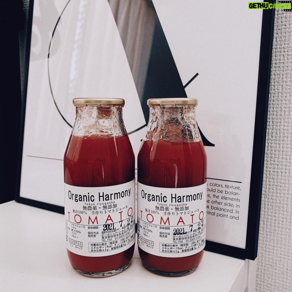 Sara Takatsuki Instagram - #OrganicHarmony さんのトマトジュースの参上、今年の暑い夏はこれで乗り切っています🍅 #トマトジュースが体を巡る