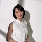 Sara Takatsuki Instagram - 朗読劇「私の頭の中の消しゴム　14th Letter」 5/5(金) よみうり大手町ホール 12:00公演に 出演させて頂きます。 この作品とは5年ぶりの再会。先日お稽古に参加して来たのですが、昔とは言葉の感触が変わっていたり、気持ちの動きに変化があって、面白かった。充実した時間でした。何度読んでも愛で胸がいっぱいになります。また一から大切に育んでいきたいです。何卒宜しくお願い致します😌 写真は、パンフレット撮影の時の。 #私の頭の中の消しゴム