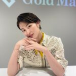 Sara Takatsuki Instagram - 明日、14時から放送されます TBS「就活タイムカプセル」に 磯貝真美子役で出演させて頂きます。 真美子の衣装とっても好きでした。 是非ご覧下さい🌷 #就活タイムカプセル