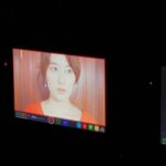 Sara Takatsuki Instagram - 本日深夜0:30〜「#真夜中にハロー」第３話の放送です。 嫉妬で自分を見失ってしまったり、後輩の勢いに焦りを感じたり、自信を無くしてしまうような出来事。生きていてあるなあと思うんです。そんな女性が描かれていて、とても共感ができたからこそ私自身も、色々な想いを込めて作品と向き合うことができました。 私が演じさせて頂いたあやめちゃんに共感できる嫉妬心や、自己肯定感を、この作品で晴らして頂いて、少しでも明日を楽しく生きる力になってくれたら嬉しいです。 そして何よりもハロプロさんに力を頂いた作品です。 とってもとっても可愛いので！！🥺 では、今夜は 真夜中にハローで お願い致します。