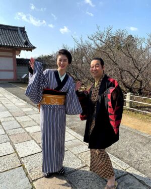 Sara Takatsuki Instagram - ABCテレビ/テレビ朝日系「必殺仕事人2022」今夜21時〜放送です。
ようやく皆様にお届けできます。

現場では前野さんと
久しぶりにお会いできました。
よく京都でご一緒します。

辰巳芸者姿、見守って下さい。
皆様、是非ご覧下さいませ😌
#必殺仕事人2022