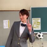 Sara Takatsuki Instagram - 今夜20時〜放送の「新しいカギ」に出演致します。大好きな真夏井先生とのコントです👨‍🏫 「才能ナシ！」の言葉が ずっと頭から離れません。笑 お楽しみに！是非ご覧下さい。 #新しいカギ
