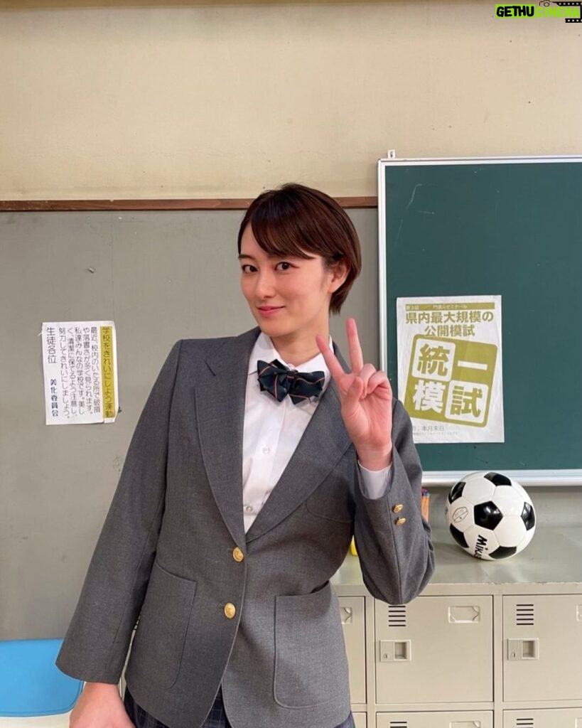 Sara Takatsuki Instagram - 今夜20時〜放送の「新しいカギ」に出演致します。大好きな真夏井先生とのコントです👨‍🏫 「才能ナシ！」の言葉が ずっと頭から離れません。笑 お楽しみに！是非ご覧下さい。 #新しいカギ