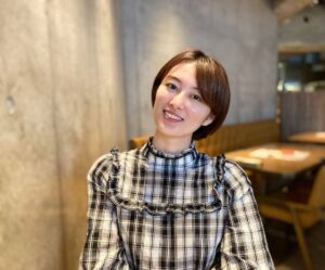 Sara Takatsuki Instagram - 2021年も、ありがとうございました。

今年も沢山の出会いとご縁に
恵まれて、とても幸せな一年を
送ることできました。

挑戦的な日々ですが、
いつか無敵人間になれるように
己に負けず、来年も頑張って参ります。

そして、いつも
応援してくださる皆様のおかげで、
頑張れています。ありがとうございます。
来年も、何卒宜しくお願い致します😌

よしっ！良いお年を！
#2021#サラだばー