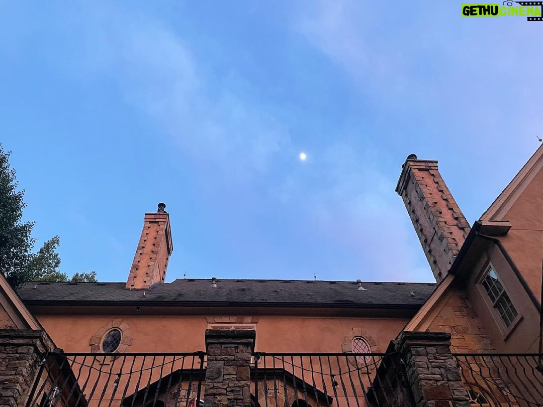 Sarah Catherine Hook Instagram - some more moons for u (but mostly for me)