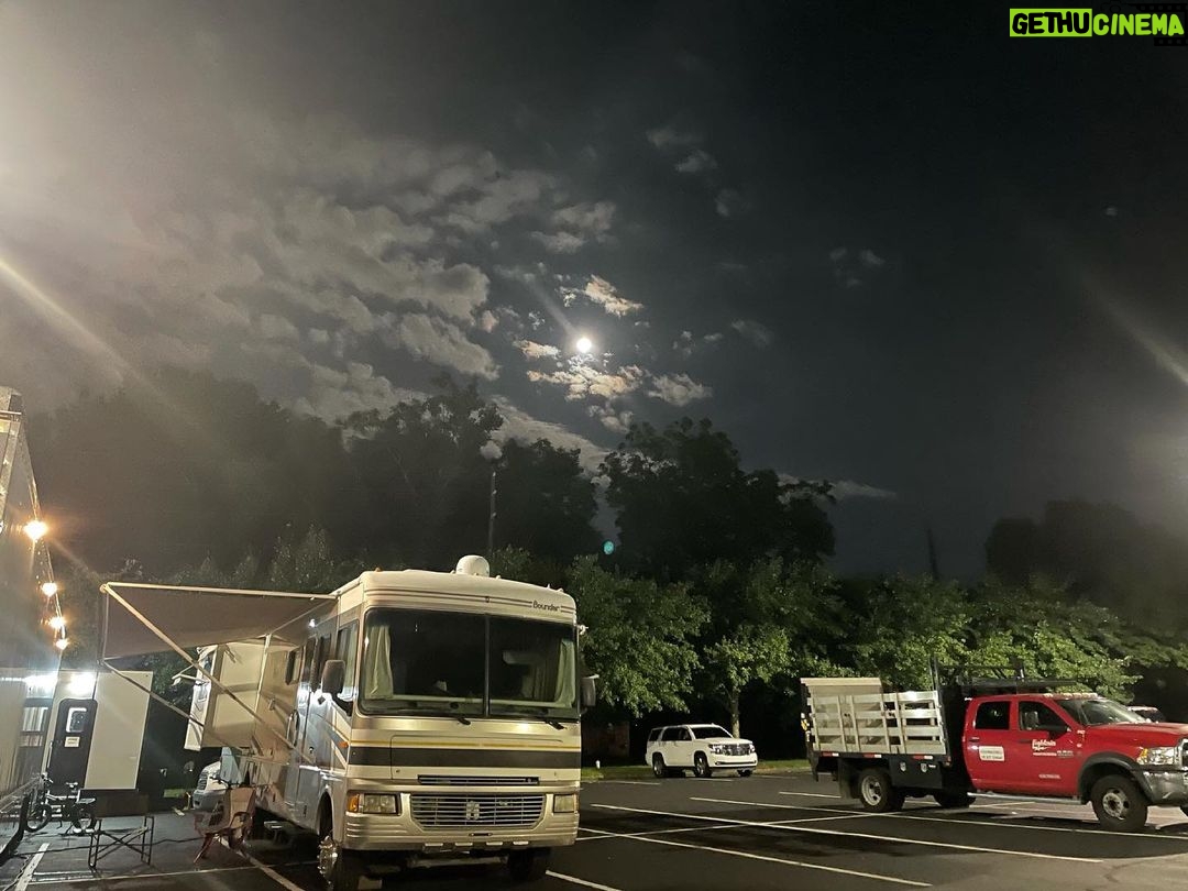 Sarah Catherine Hook Instagram - some more moons for u (but mostly for me)