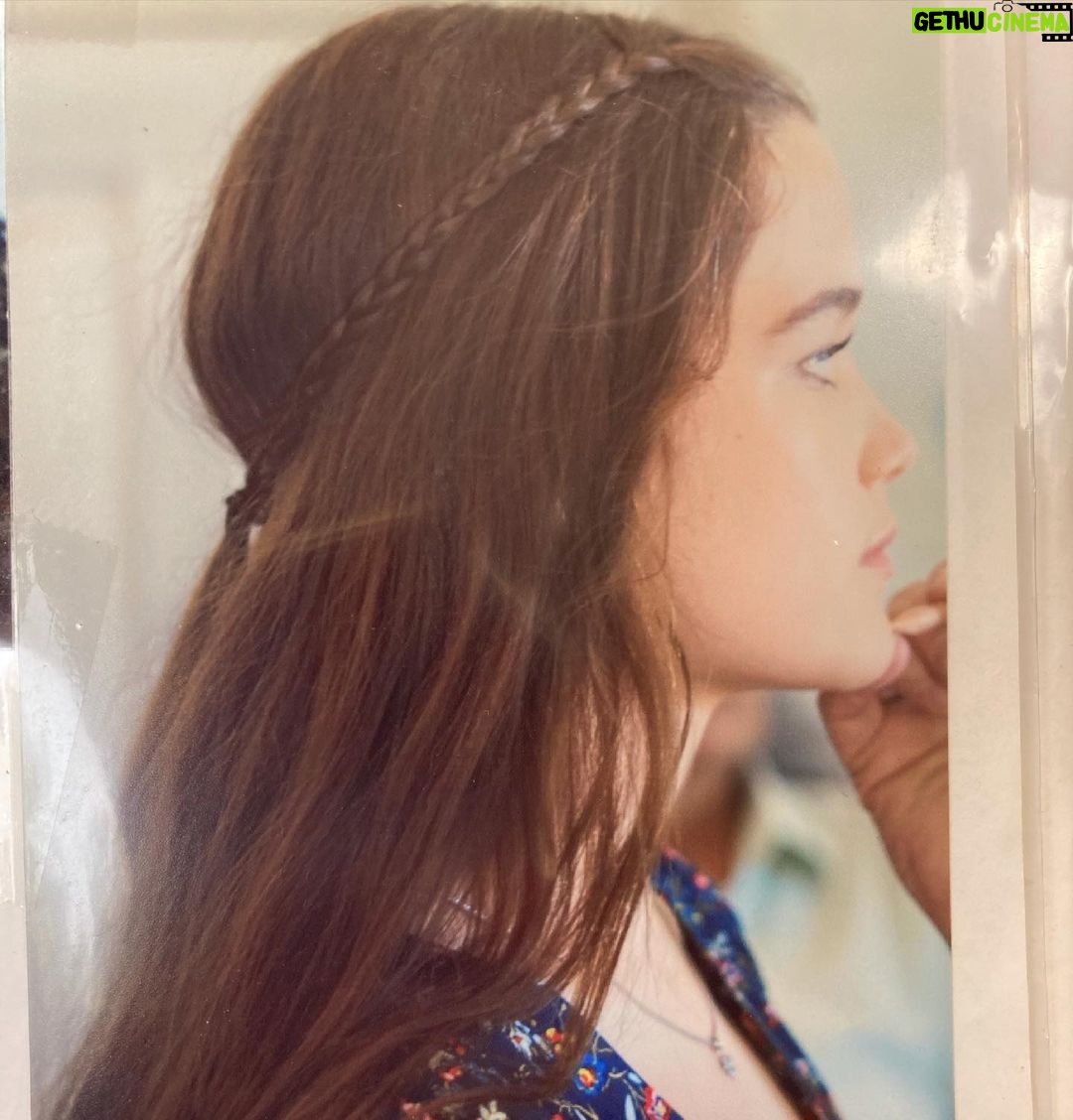 Sarah Catherine Hook Instagram - some Debbie lewks ✌️