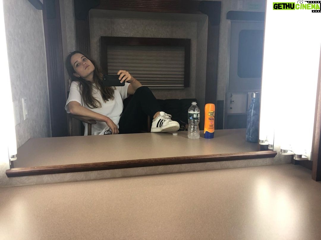 Sarah Catherine Hook Instagram - Manager just called and told me to get back on social media. Hi 🙃 @spf