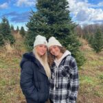 Sarah Georgiana Instagram – just the tree of us🎄