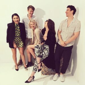 Sarah Grey Instagram - They’re pretty alright 🖤 #comiccon2019 #theorder