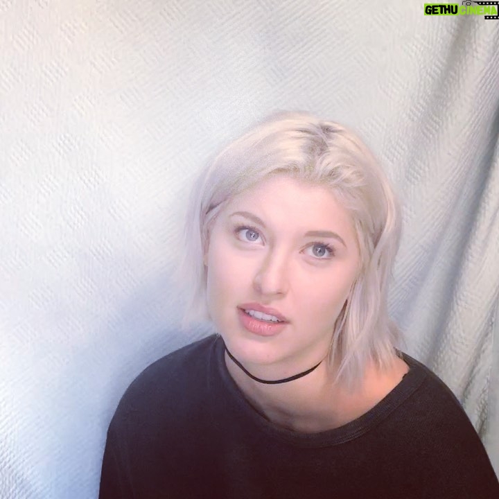 Sarah Grey - 24K Likes - Wait.. what?