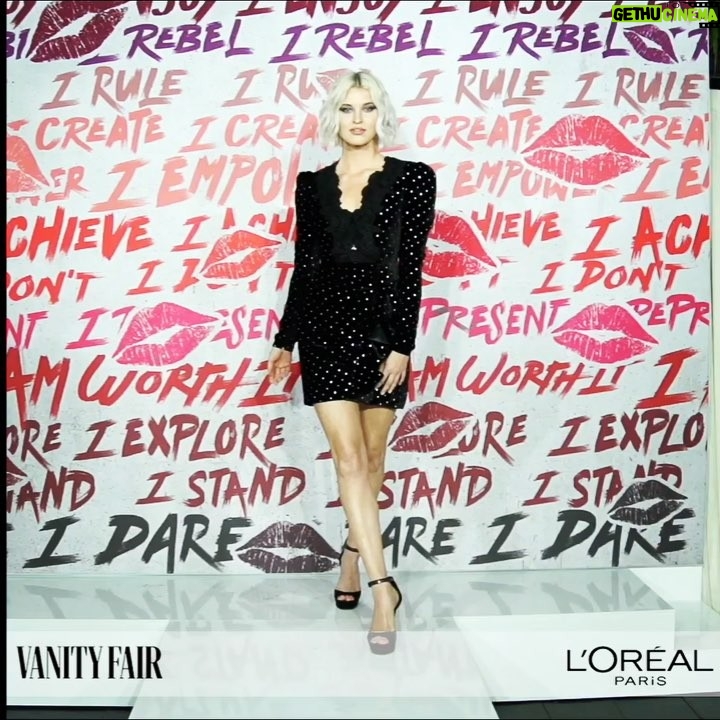 Sarah Grey Instagram - Last one 😘 #vanityfair #lorealparis