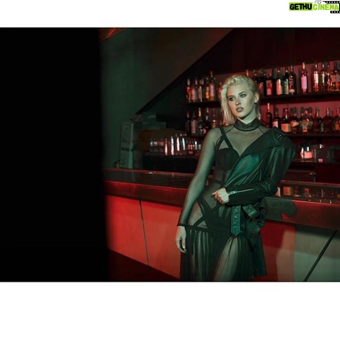 Sarah Grey - 20.1K Likes - 🖤🖤🖤
@heybeautimagazine
Photographer - @Josephchenny
Assisted by- @mdplook
Stylist- @crocelldong
Hair - @dereksyuen @starworksgroup
Makeup - @adambreuchaud @tmgla
Interview by - @shrutisadana
#heybeautimagazine #theorder