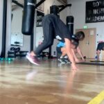Sarah Ourahmoune Instagram - Comme un dimanche matin… Objectif : être bien dans mon corps et dans ma tête ! #training #nike #healthy