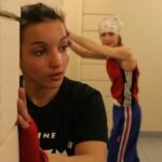 Sarah Ourahmoune Instagram - Je suis retombée sur des très vieilles photos de boxe… le temps passe trop vite. C’était il y 13 ans… 15 ans pour certaines ! La dernière est vraiment 😅 le gang des 3 ! C’était à @boxing_beats Auber… mon club de ❤️ celui de mes petits pas sur un ring avec l’irremplaçable @sbennajem 🙌🏼😍