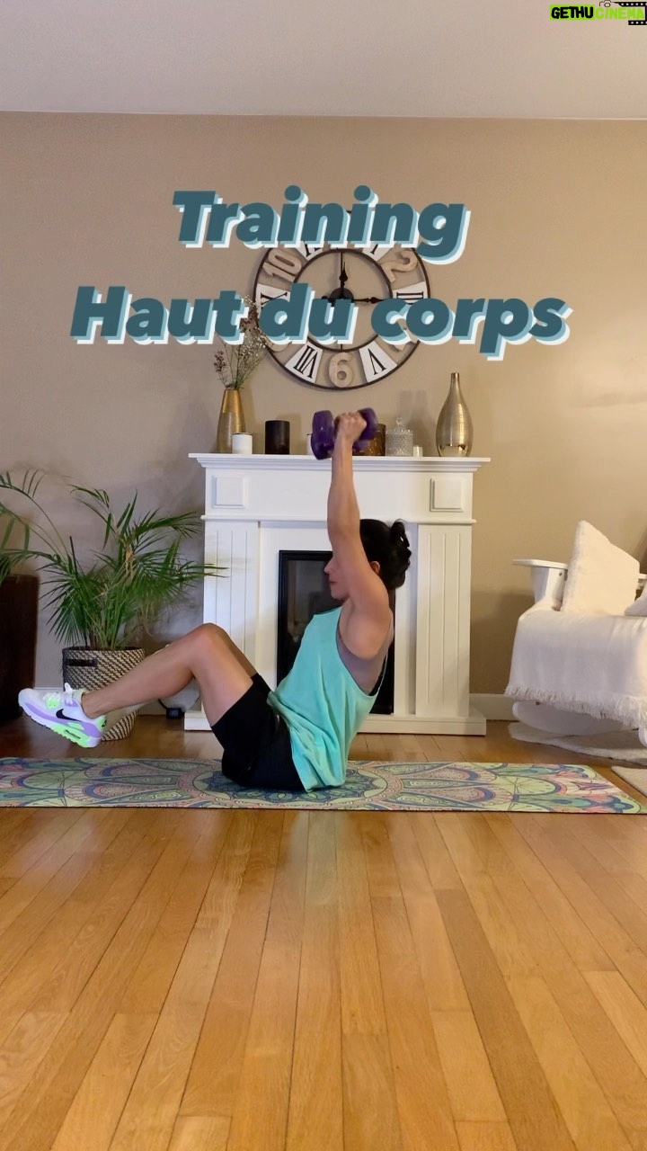 Sarah Ourahmoune Instagram - Training haut du corps #hometraining #sportmotivation