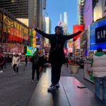 Sarah Ourahmoune Instagram - 112.6km C’est la distance que nous avons parcouru pendant ces 5 jours à New York. On a fait la ville de long en large. Des moments chouettes et de très belles rencontres… Je ne sais pas pour vous, mais moi, les voyages nourrissent chez moi de nouvelles envies, de nouveaux projets. Je rentre rechargée à bloc ! 🌹 Vous connaissez la ville ? Vous aimez ? Vous avez envie d’y aller ? #newyork #voyage #usa New York City, USA
