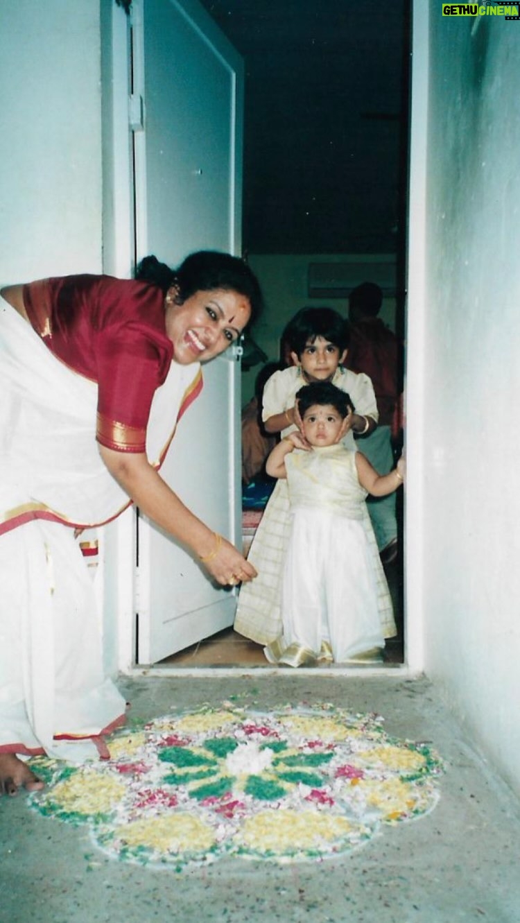 Saras Menon Instagram - In the spirit of Onam, we wanted to share the short dance we did to the songs our Achamma (grandmother) sang for her one year memorial event. Wishing you all a happy Onam with those who are present, those who exist in spirit and all those who are yet to come into your lives ๐ผ Thank you for the mix - @aravindan.ranganathan ๐ค๐ผ Choreographed by @lakshmenon31 @sarasmenon โจ
