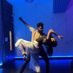 Saras Menon Instagram - No life partner ? you’ll find a dance partner atleast machi💃😍 I actually was forced to go to the workshop by @jyotsna.fit because in their workshop, people keep changing partners so I wasn’t a loner 😂😅 but yes practiced with the air a few times 😝 For fun partner work and dance workshops follow @jyotsna.fit @abhiraj_br Choreography & Instructors - @abhiraj_br @jyotsna.fit 📸 - @oliviaaa_sherlyn