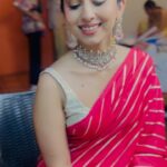 Saras Menon Instagram - On the set of Bhima Jewels shoot . Artist @sarasmenon Hmua @sujani_suresh.mua Jewels @bhima_jewels . #bhima #shoot #adshoot #actress #photoshoot #bts #tvc United Kochi...
