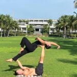 Saras Menon Instagram - Flying towards self growth 🌞🧚 So thankful to have friends who are continually learning and challenging themselves like @vishramai along with her patient and talented acro yoga guru @acroyogasanctuary🧘✨ I learnt some aspects of acro yoga at the retreat she co hosted for @comaya.community ! Shout out to my friend @vinhariharan for working on a calming yet viral track 🌸 Song credits : @tseries.official @shilparao @arijitsingh @anirudhofficial @kamil_irshad_official #chaleya #jawan Sheraton Grand Chennai Resort & Spa