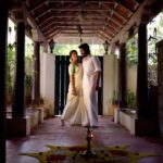 Saras Menon Instagram - Happy Onam🌸✨ Song sung and composed by - @ranjithkg 🌺 Also composed and lyrics by - Dr Rekha 🌻 Performed by @sabharish_ramachandran @sarasmenon 🌸 Directed by @greysuit_0696 🌼 Hair and Styling - @blushbynamitha & Sonu Location courtesy - @indira.nair.7140 @latha_menonomaniac Kerela
