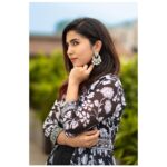 Saras Menon Instagram - கண்கள் இரண்டால் Styled by - @blushbynamita 😍 Photographer - @greysuit_0696 👌 Wearing 🥼 @apsarasareesofficial Make up - @blushbynamita Nose pin - @anastoriesonline Promotions for #Asvins ☺️