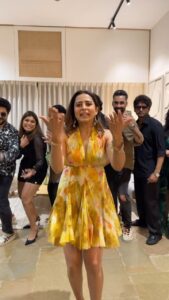 Sargun Mehta Instagram - Well this was our 16th take 😂😂 @prakulverma @rakheeverma18 @theartofmakeupltd