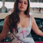 Sargun Mehta Instagram - Hello 👋 🫠 @theartofmakeupltd 💄 @mandybeautyx 👗 Sunil 👩‍🦱