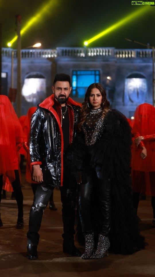 Sargun Mehta Instagram - GIPPY GREWAL × JASMINE SANDLAS 💃💃 nabbe nabbe out now *JATT NU CHUDAIL TAKRI 15th March 2024, In Theatres Near You…* @gippygrewal @jasminesandlas @sagarmuzic7 @hunny777_ @bunny555__ @amberdeepsingh @roopigill_ @vikas.vashisht @jaani777 @arvindrkhaira @ravidubey2312 @i_sumit_kumar @dreamiyata @desimelodies @omjeegroupofficial @munishomjee @avvysra @srmanjain @rohitdhimaneditor @impressivedesignstudio @speedrecords @rocketgrowpromotionwale #jattnuchudailtakri #nabbenabbe #90-90 #gippygrewal #jasminesandlas #jaani #sargunmehta #roopigill #desimelodies #Dreamiyata #punjabimovie #omjeegroup