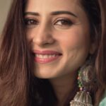 Sargun Mehta Instagram - Tu jhoom 🌹