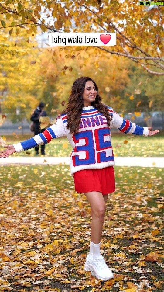 Sargun Mehta Instagram - Parindey from JATT NUU CHUDAIL TAKRI #15march in theatres near you 😁