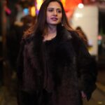 Sargun Mehta Instagram - Which is your favourite line of #vehaaniyaan ? Mine is - “likheya c saada milna, you edda milna as nahi c pata”