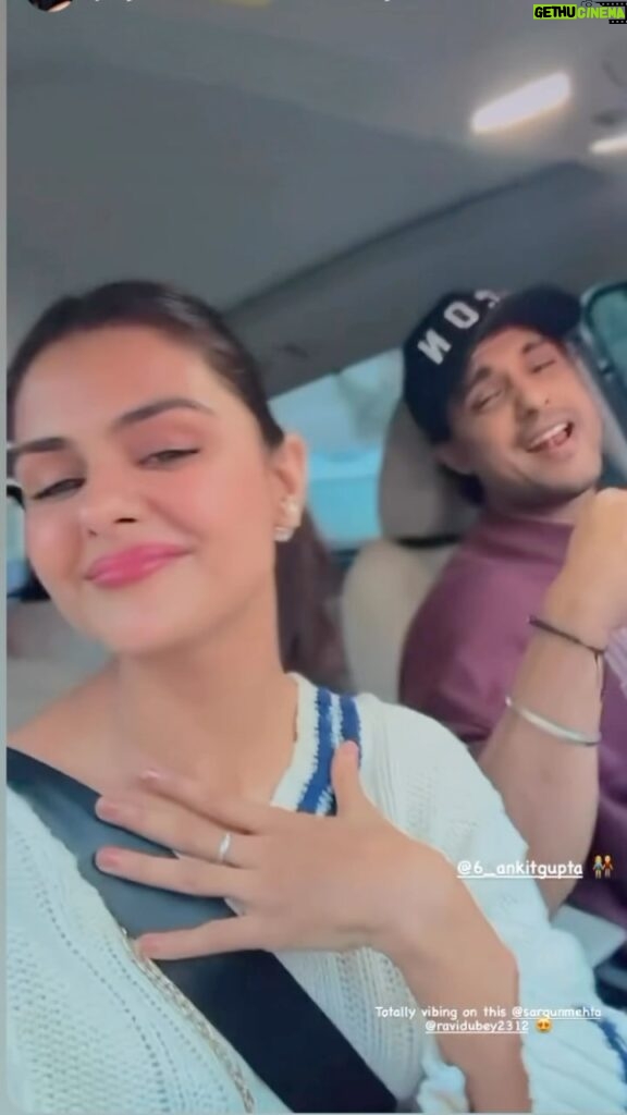 Sargun Mehta Instagram - Favourites in a frame 🥰🥰 thank you for such a cute video❤❤