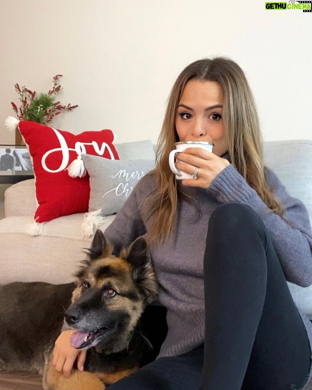 Sasha Clements Instagram - It’s cozy, holiday season! To honor the spirit of giving I’m supporting the @conquercancerfoundation ❤️ Everyone has been impacted by cancer in some way, and cancer research is the best and fastest way to find treatments and cures. @conquercancerfoundation funds innovative research for every type of cancer, for every patient, everywhere in the world❤️ I’m grateful I can use my platform to support this cause so go show them some love on their page and consider making a donation to help families have the best holiday season! #sponsored #conquercancer