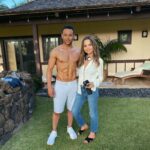 Sasha Clements Instagram - Totally came to set to make sure he had everything he needed for his shirtless scene. Definitely did not come just to stare at him. Just being a supportive life partner over here! 👍🏼⁠ Kailua Beach