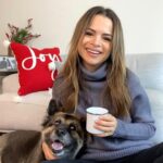Sasha Clements Instagram - It’s cozy, holiday season! To honor the spirit of giving I’m supporting the @conquercancerfoundation ❤️ Everyone has been impacted by cancer in some way, and cancer research is the best and fastest way to find treatments and cures. @conquercancerfoundation funds innovative research for every type of cancer, for every patient, everywhere in the world❤️ I’m grateful I can use my platform to support this cause so go show them some love on their page and consider making a donation to help families have the best holiday season! #sponsored #conquercancer