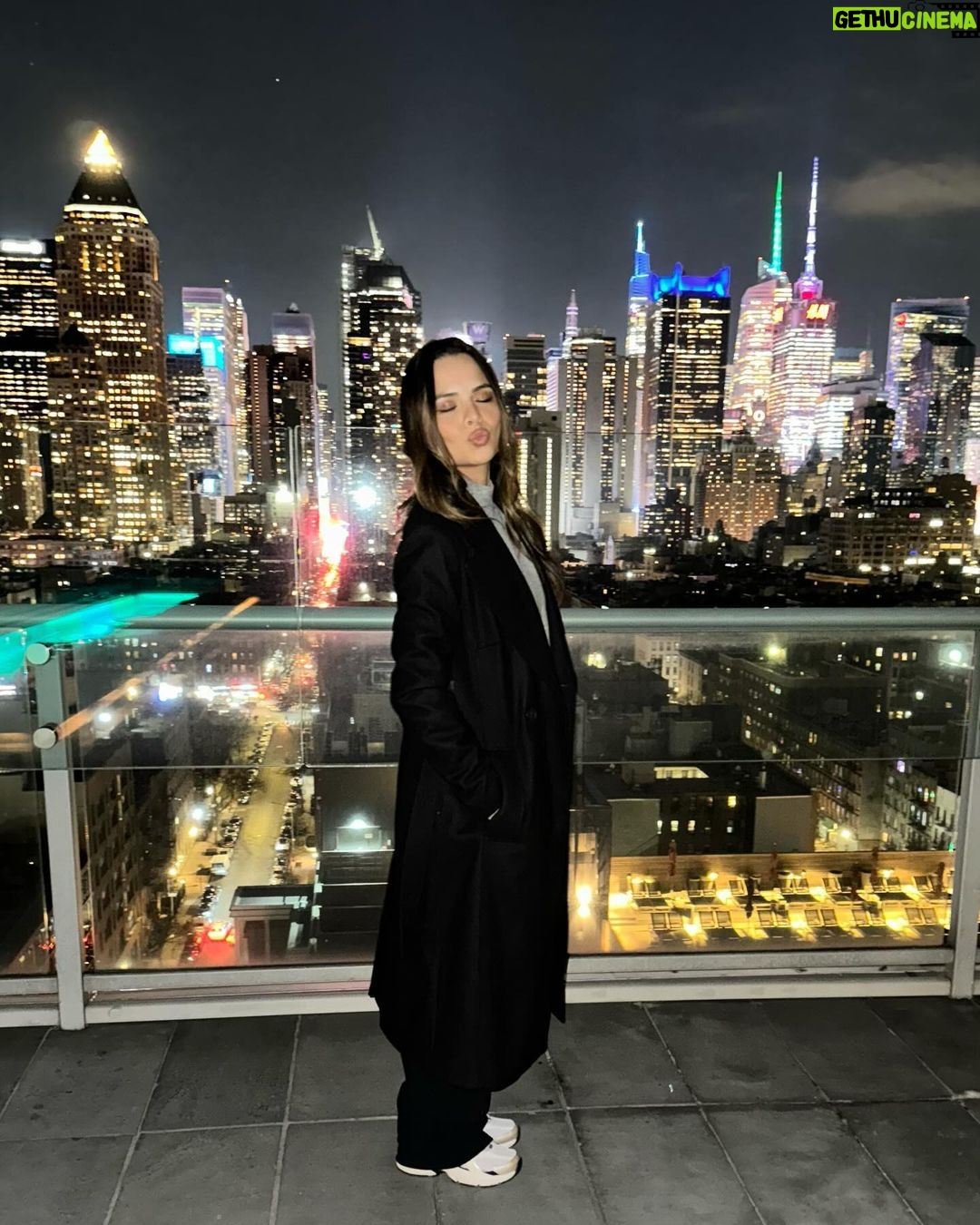 Sasha Clements Instagram - Core memz were made 🫶🏼