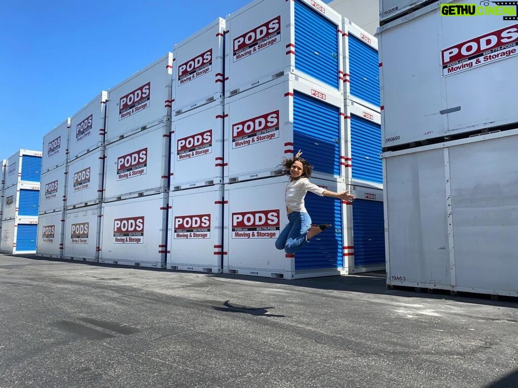 Sasha Clements Instagram - Took a trip to the @podsofficial Storage Center to grab some of our stuff! Its crazy to think that the majority of our belongings have been packed away for the last year! So excited to finally unload and get it all into the house 😍 #whatmovesyou #podspartner #ad