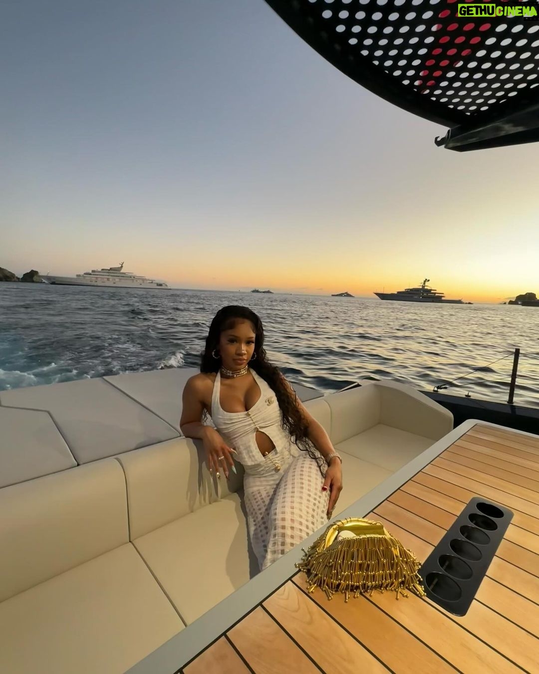 Saweetie Instagram - catch a vibe w me 🐡🧜🏽♀️✨ St. Barths