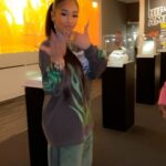 Saweetie Instagram - my nails made it to the Grammy museum 🥳 !!!! we did that @customtnails1 🥹🥹🥹💅🏽💅🏽💅🏽 & thank you @recordingacademy for having us a part of Hip-Hop history 🙏🏽🙏🏽🙏🏽 IKDR !!!!!! ❄️❄️❄️