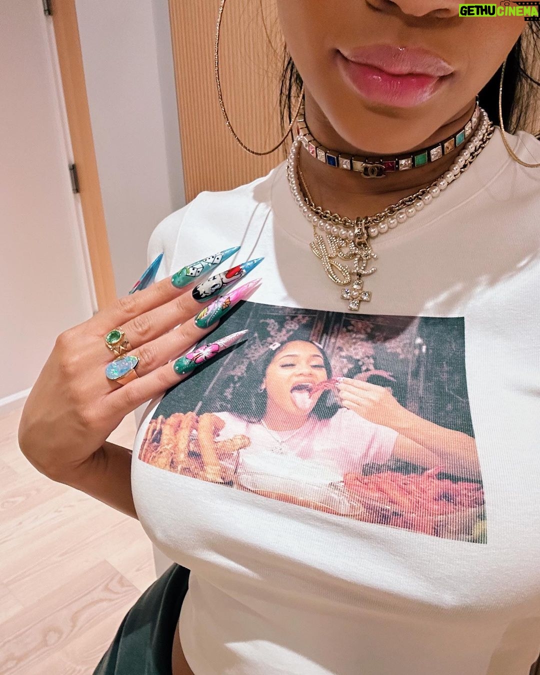 Saweetie Instagram - wachu wanna say? say summmm 🎶✨ NYC