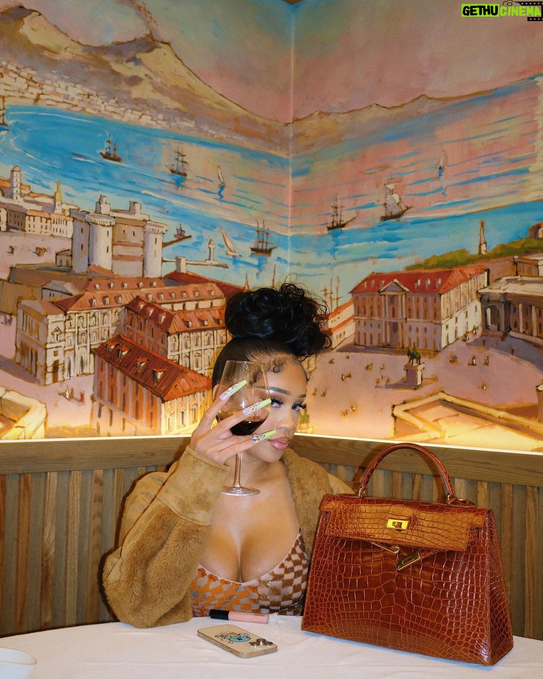 Saweetie Instagram - some things you gotta see in real life πΌπ½ Milan, Italy