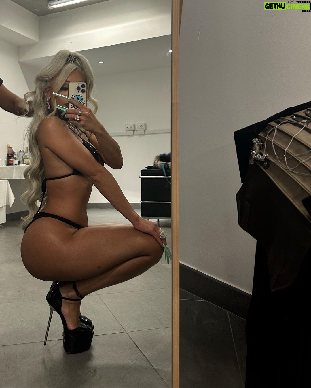 Saweetie Instagram - there’s no place like ME 🖤 Milan, Italy
