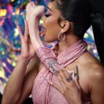 Saweetie Instagram - thank you @vmas for having me as one of the pre-show hosts !!!! #yabadabadooo 🦴🫧💕 GLAM 💅🏽✨ Style: @marta.del.rio @area @twilatruefinejewelry Nails: @customtnails1 Mua: @basedkenken Hair: @errolkaradag
