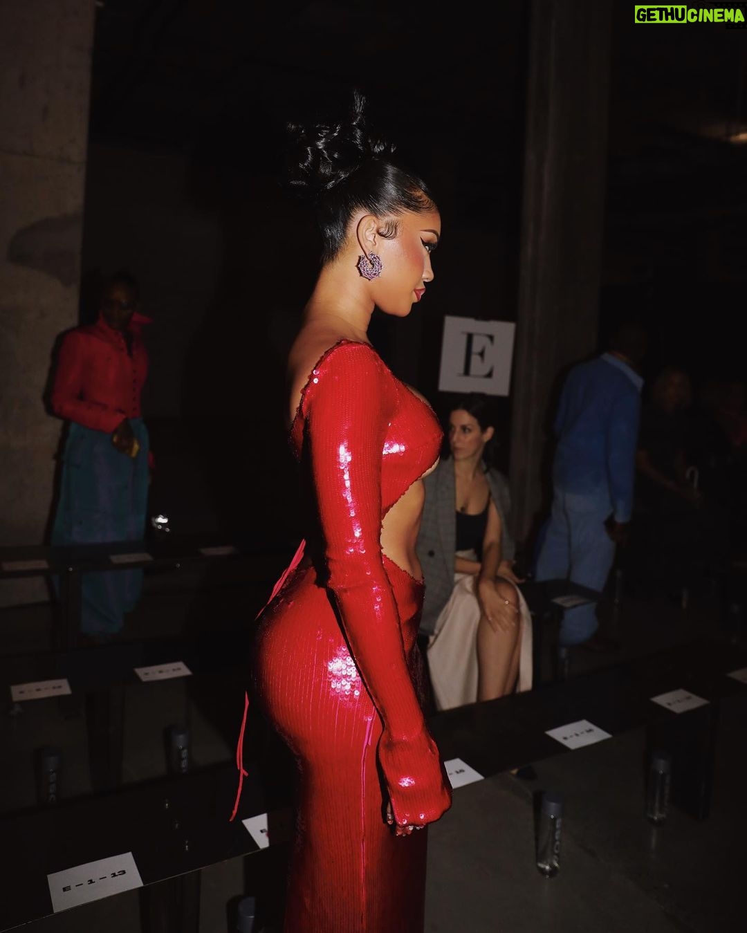 Saweetie Instagram - praying they don’t pop out 😵💫 Manhattan, New York