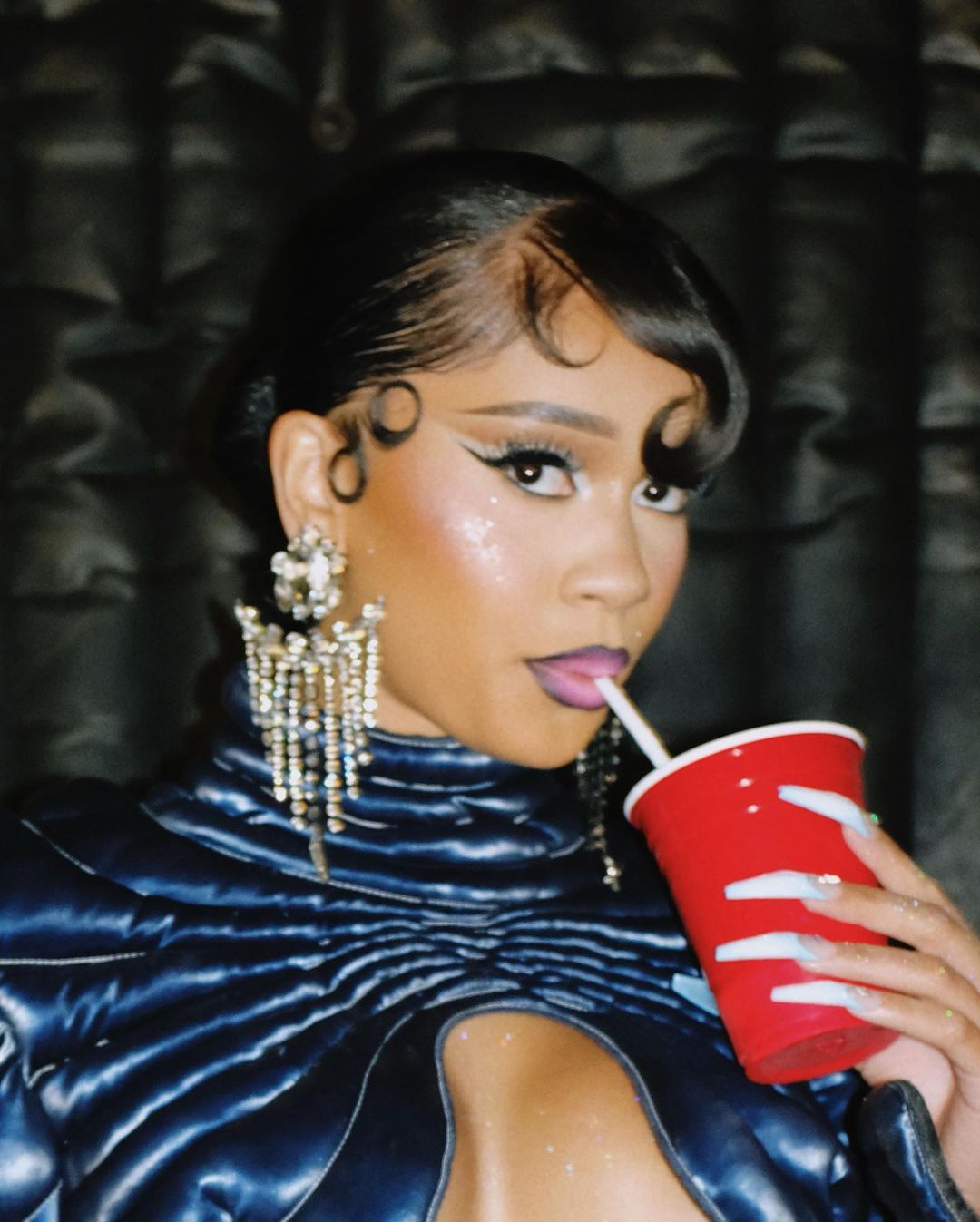 Saweetie Instagram - i love this lil swoop on my face 🦦